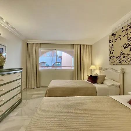 Magna - De Lujo Y Golf En Zona De Puerto Banus * Μαρμπέλλα