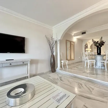 Magna - De Lujo Y Golf En Zona De Puerto Banus Διαμέρισμα