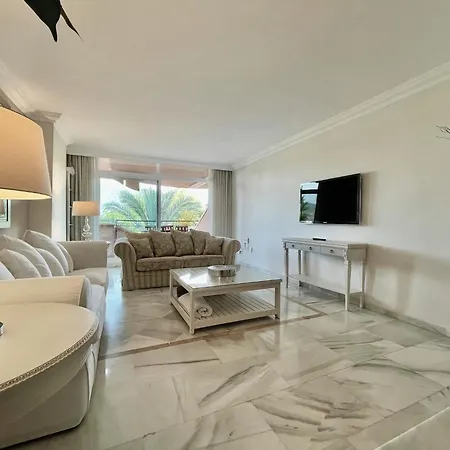 Magna - De Lujo Y Golf En Zona De Puerto Banus Διαμέρισμα
