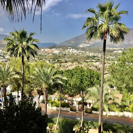 Magna - De Lujo Y Golf En Zona De Puerto Banus 마르베야