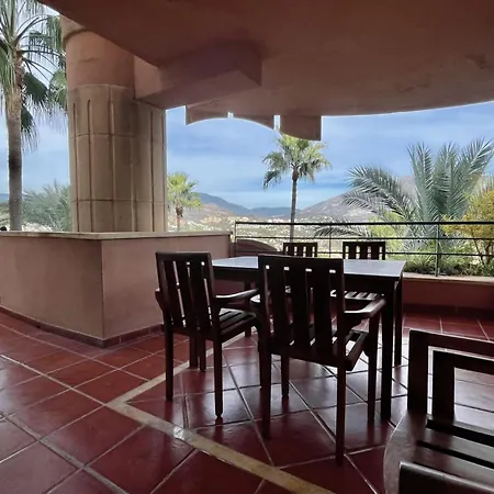 Magna - De Lujo Y Golf En Zona De Puerto Banus 아파트 마르베야