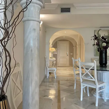 Magna - De Lujo Y Golf En Zona De Puerto Banus 公寓 马尔韦利亚
