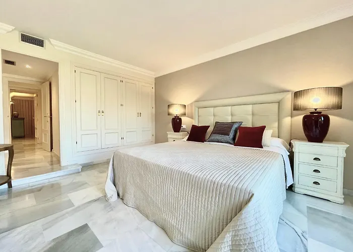 Magna - De Lujo Y Golf En Zona De Puerto Banús Apartamento *