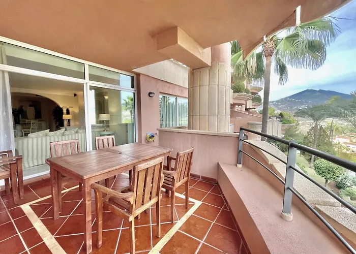 Magna - De Lujo Y Golf En Zona De Puerto Banús Marbella