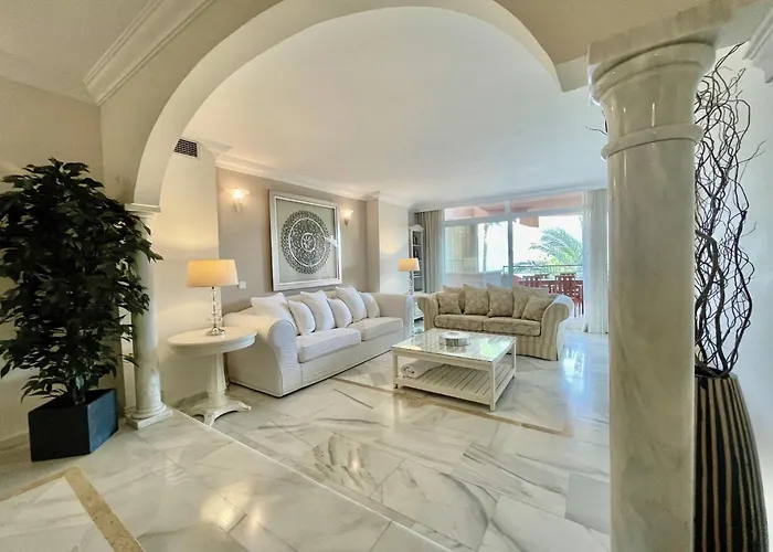 Magna - De Lujo Y Golf En Zona De Puerto Banús * Marbella