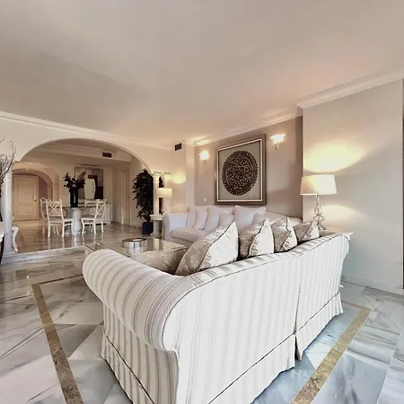 Magna - De Lujo Y Golf En Zona De Puerto Banus Διαμέρισμα