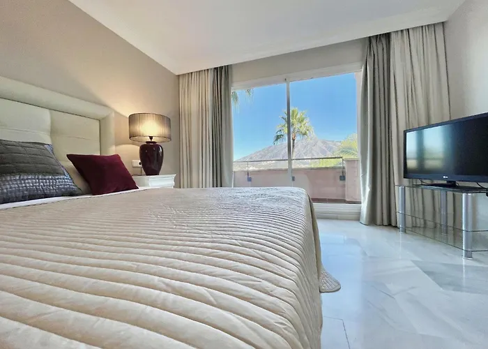 Magna - De Lujo Y Golf En Zona De Puerto Banus Marbella