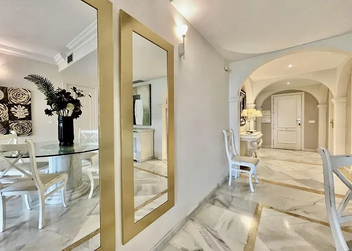 Magna - De Lujo Y Golf En Zona De Puerto Banus Apartman *