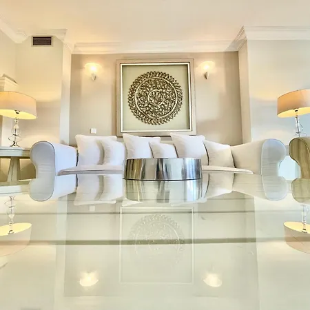 アパート Magna - De Lujo Y Golf En Zona De Puerto Banus *